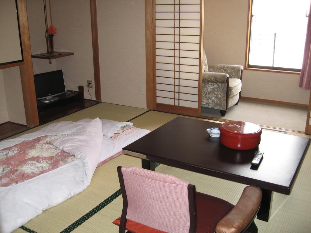 Nishichiba Hotel Wakoso Zimmer foto
